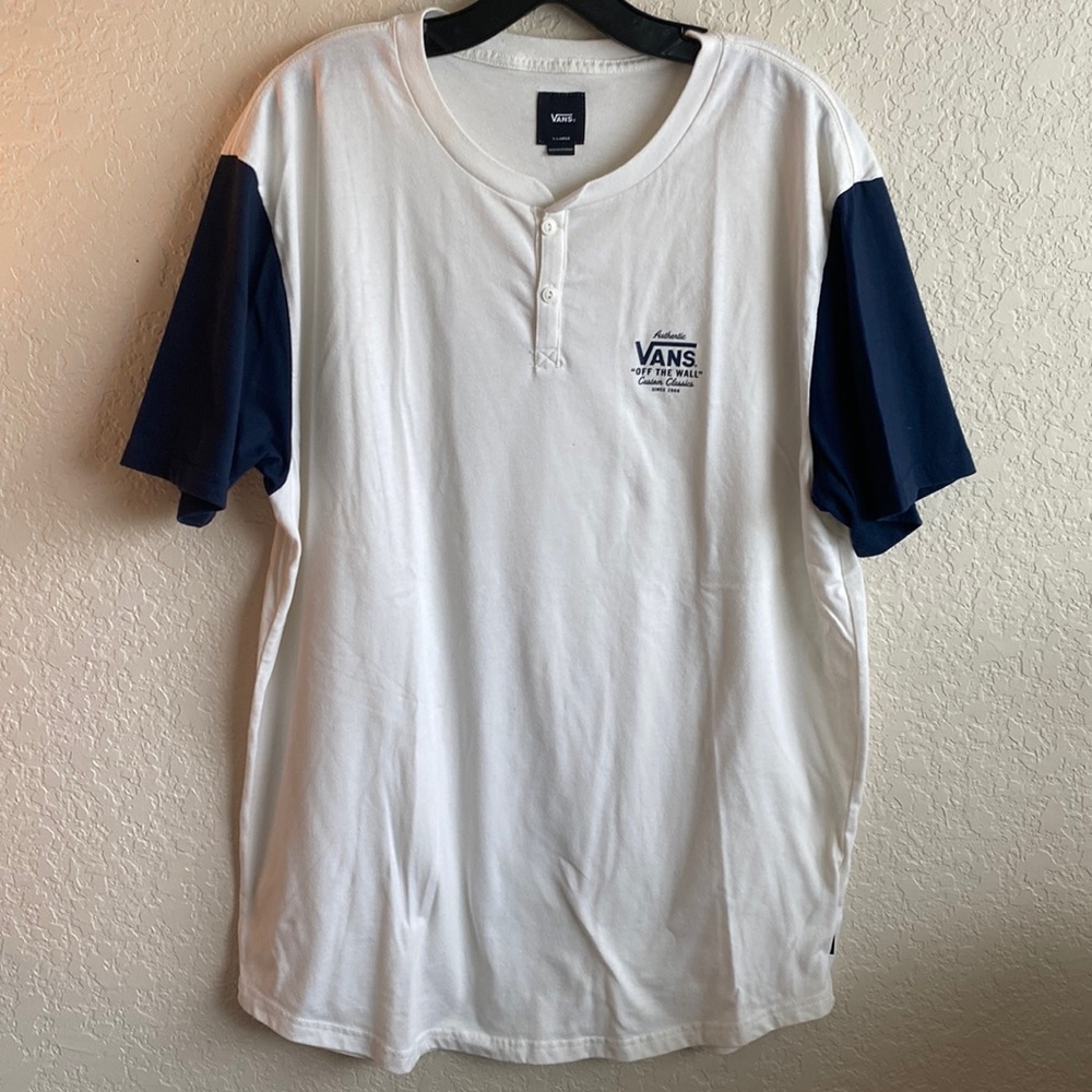 Men’s vans, Henley, tee shirt